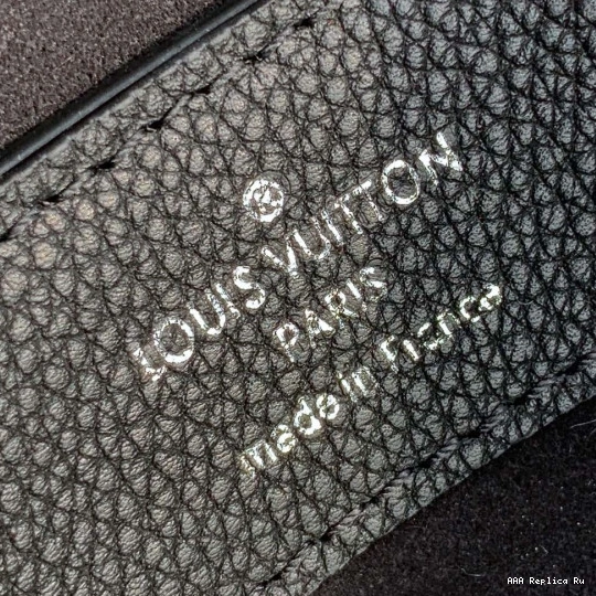 AAA Replica Ru VUITTON LOUIS EVER LOCKME BB 0813